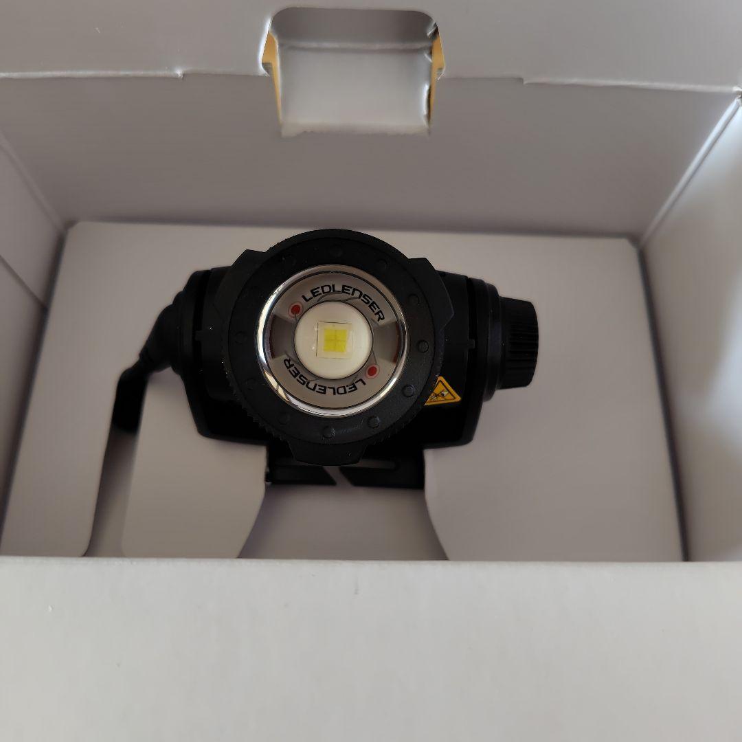 新品　H7RCORE　レッドレンザー　充電式ヘッドライト　LED LENSER