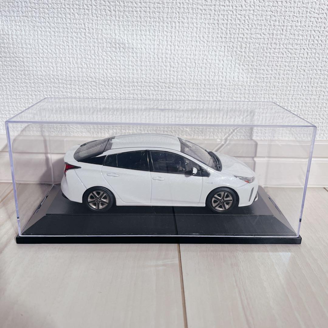 【美品】 カラーサンプルミニカー 50系プリウス ホワイトパール プラモ