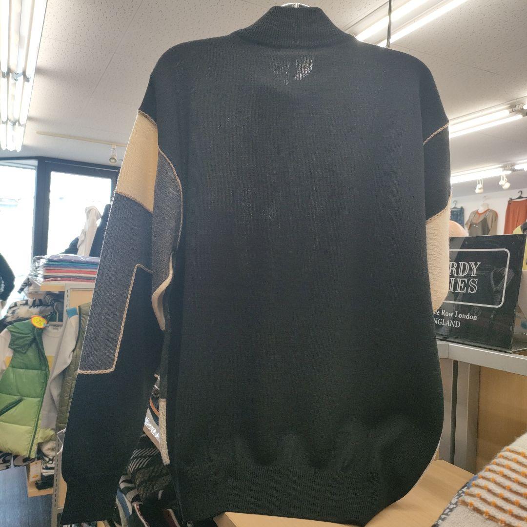 ☆20%割引☆PIA SPORTS ロゴ刺繍 パッチワーク風セーター　M
