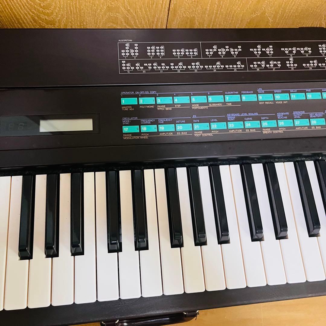 Yamaha ヤマハ　DX7デジタルシンセサイザー 61鍵　純正ハードケース