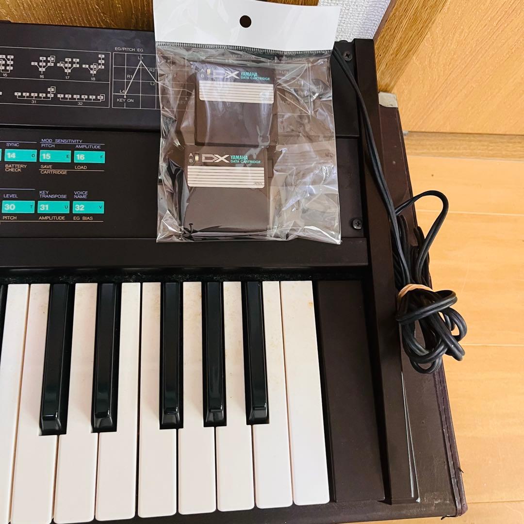 Yamaha ヤマハ　DX7デジタルシンセサイザー 61鍵　純正ハードケース