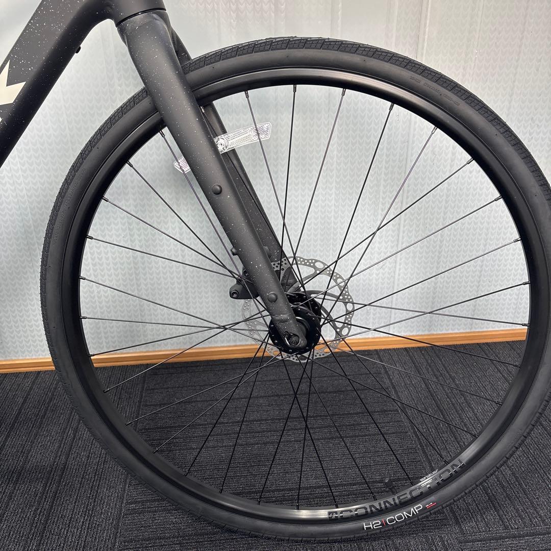 TREK クロスバイク マットブラック FX2新車。