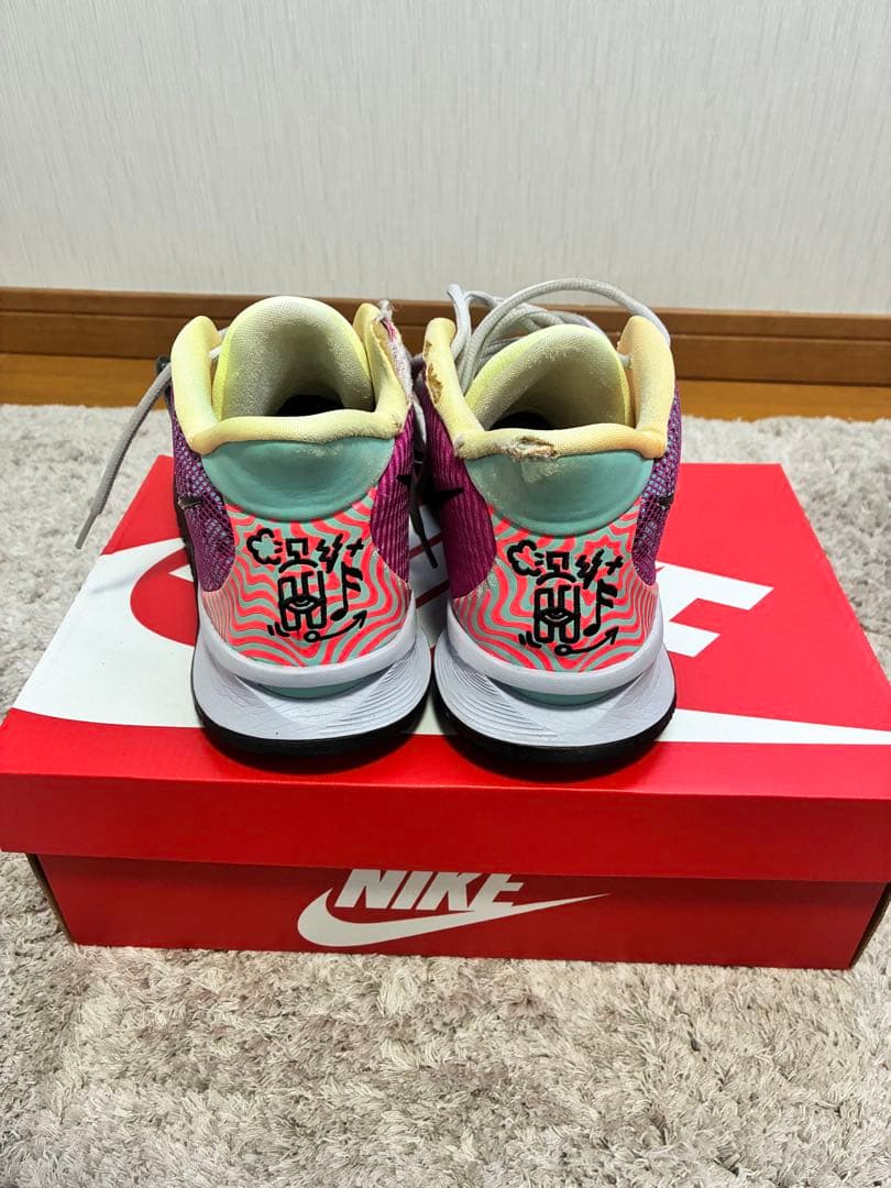 Nike Kyrie 7EPバスケットボールシューズ
