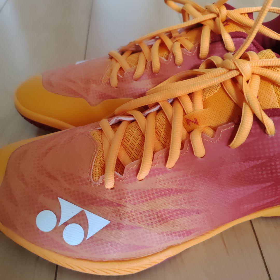 Yonex バドミントンシューズエアラス オレンジ/赤