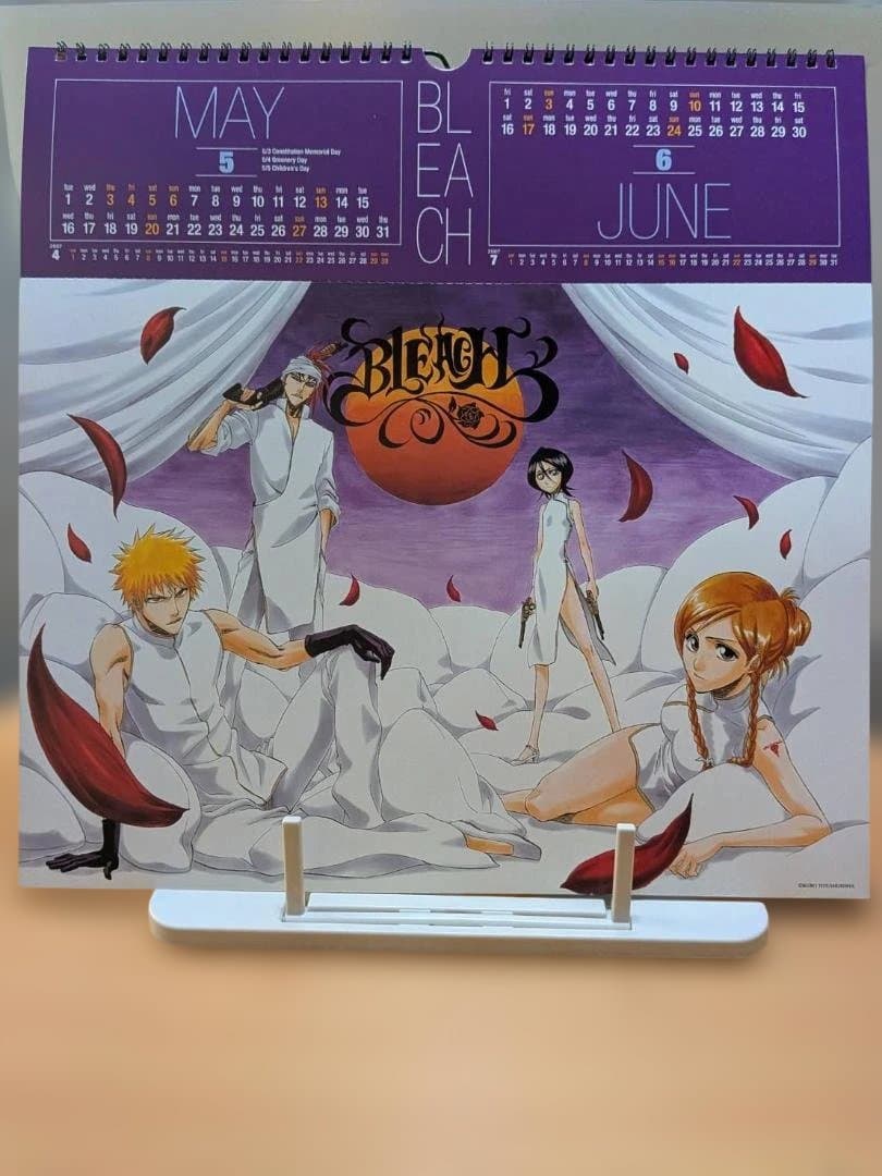 BLEACHのキャラクターが描かれた2007年のカレンダー。