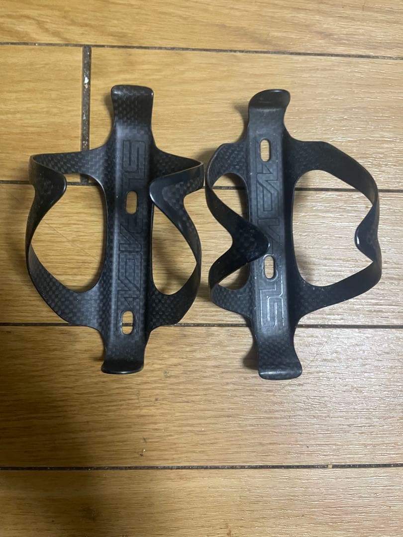 SUPACAZ スパカズ カーボン ボトルケージ