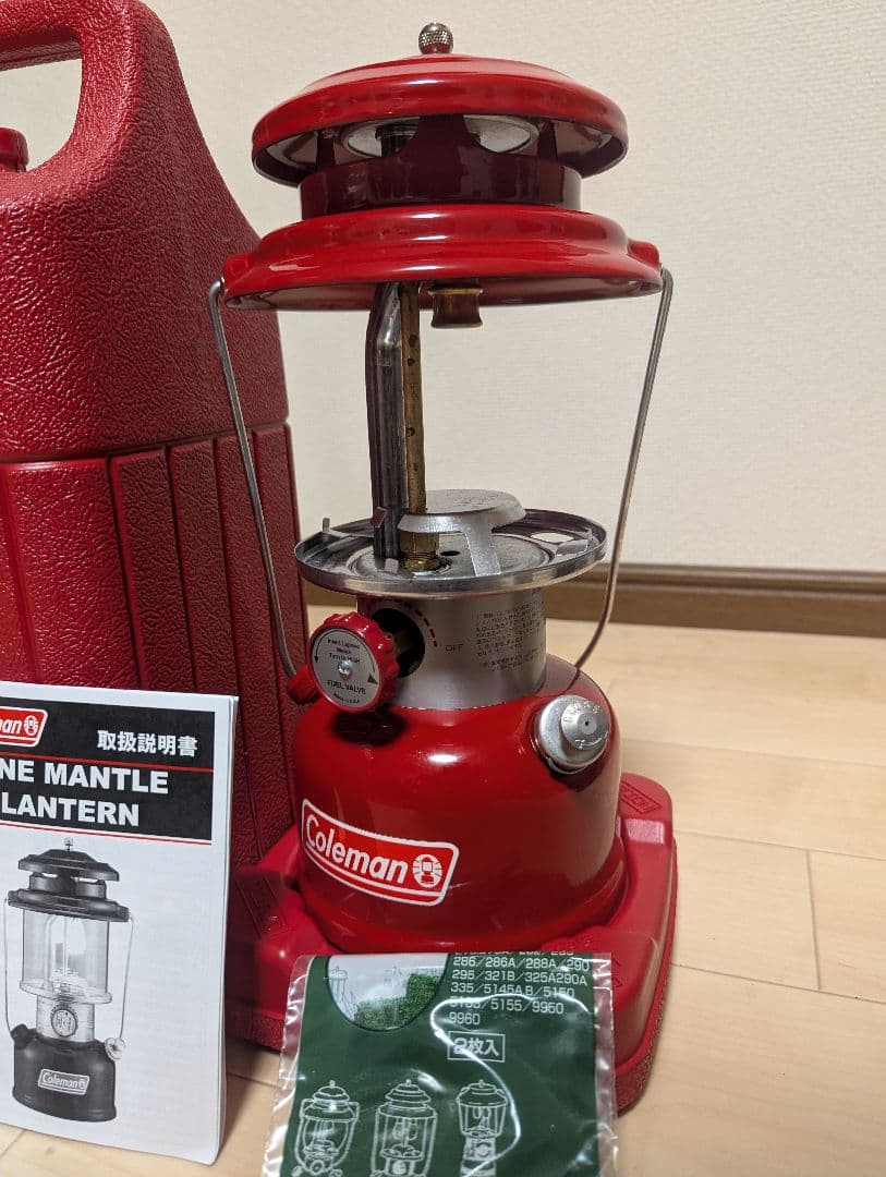Coleman One Mantle Lantern レッド