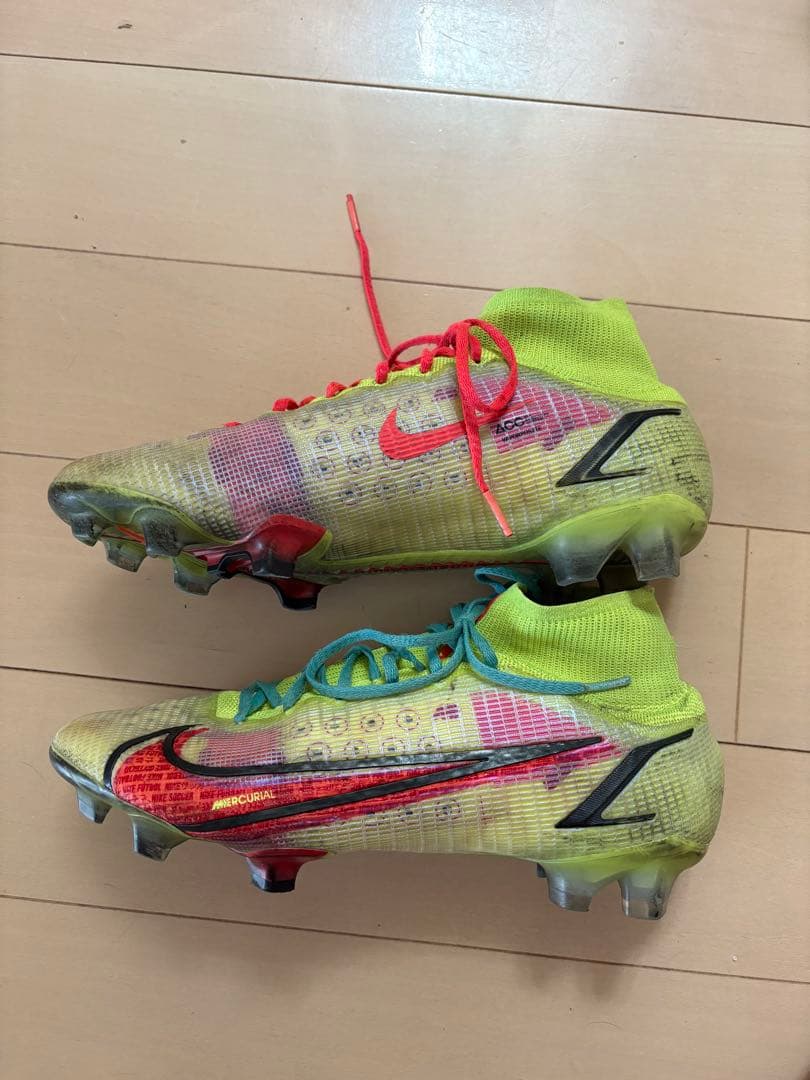 サッカースパイク　NIKE マーキュリアル　スーパーフライ8 エリート　FG