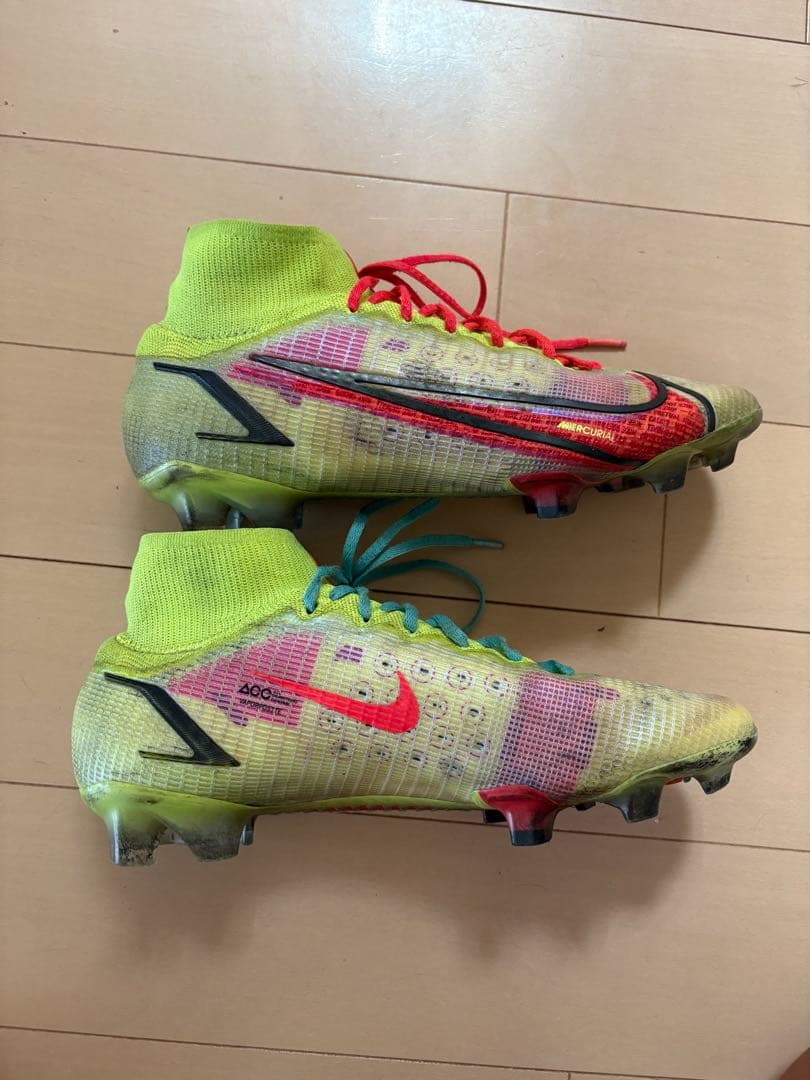 サッカースパイク　NIKE マーキュリアル　スーパーフライ8 エリート　FG