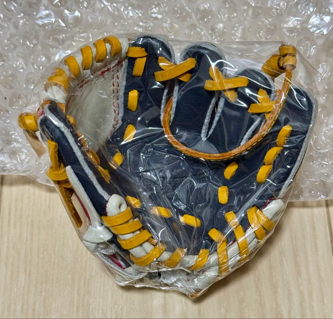 【新品未開封】2023WBCミズノ公式ミニチュアグラブストラップ