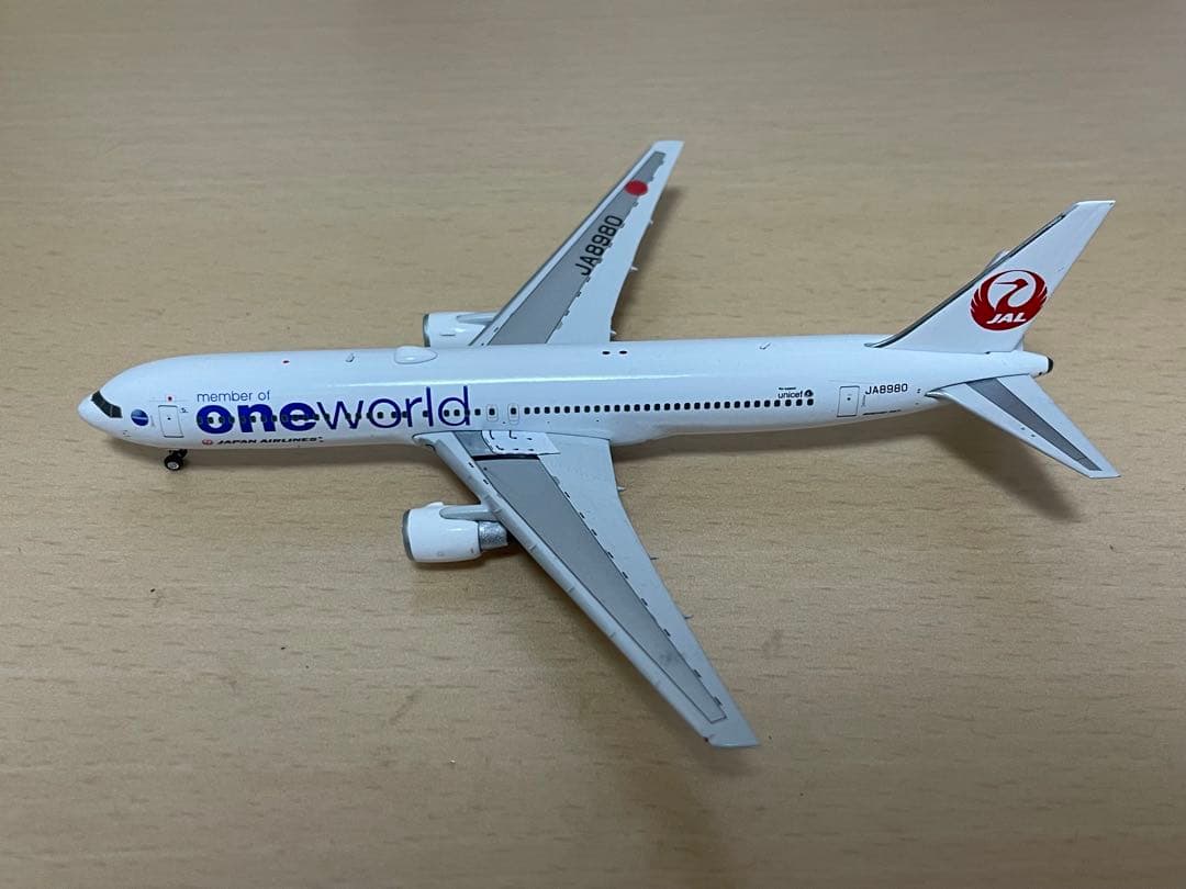 航空機・ヘリコプター Phoenix JAL B767-300 JA8980 1/400