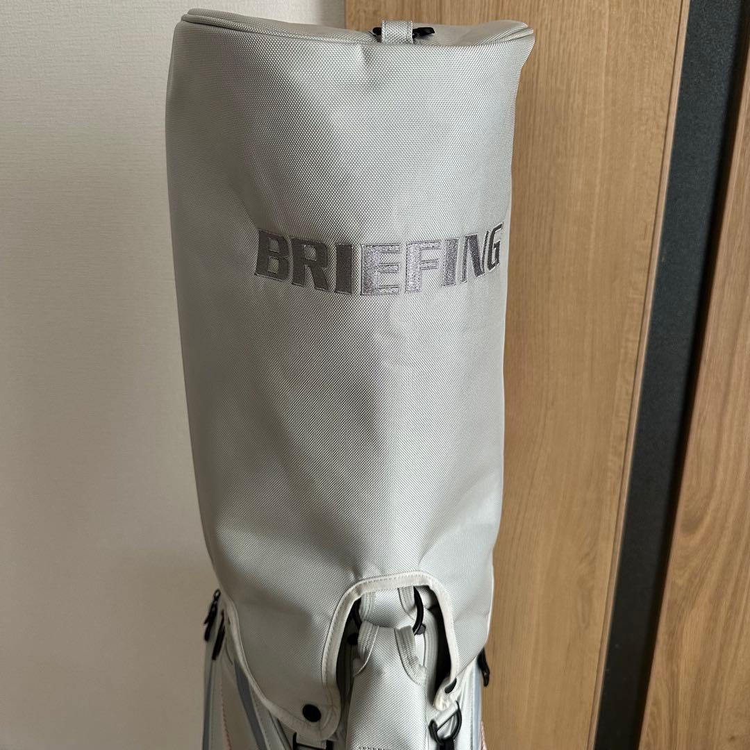 美品 BRIEFING CR-3 キャディバッグ シルバー ブリーフィング