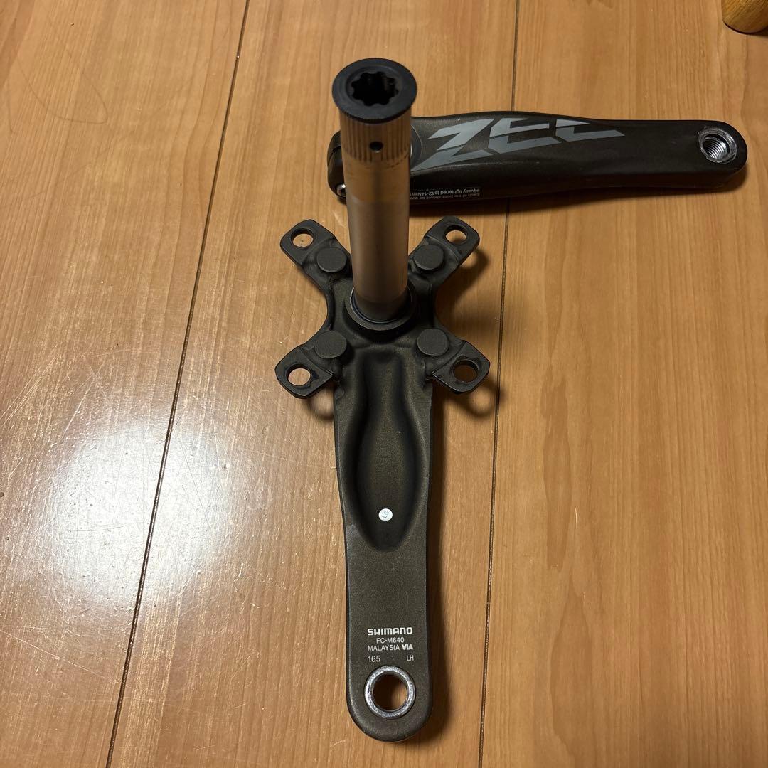 SHIMANO ZEE FC-M640 クランクセット