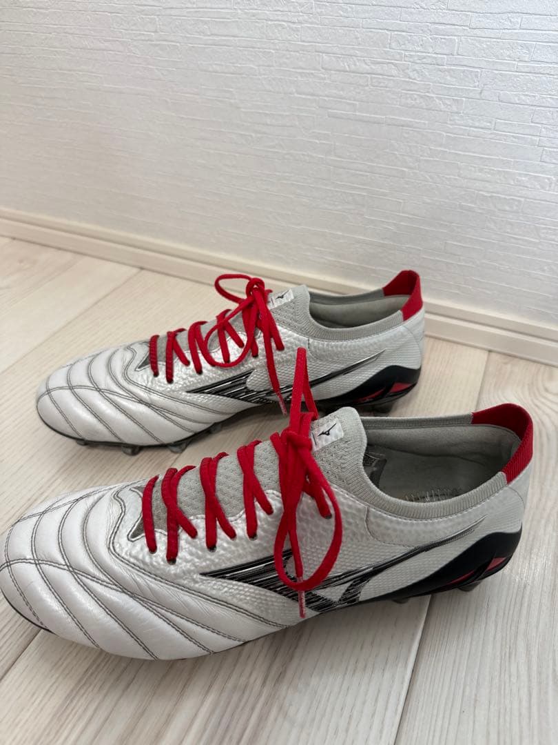 極美品 Mizuno モレリアネオ4β JAPAN ホワイト/レッド 25.5