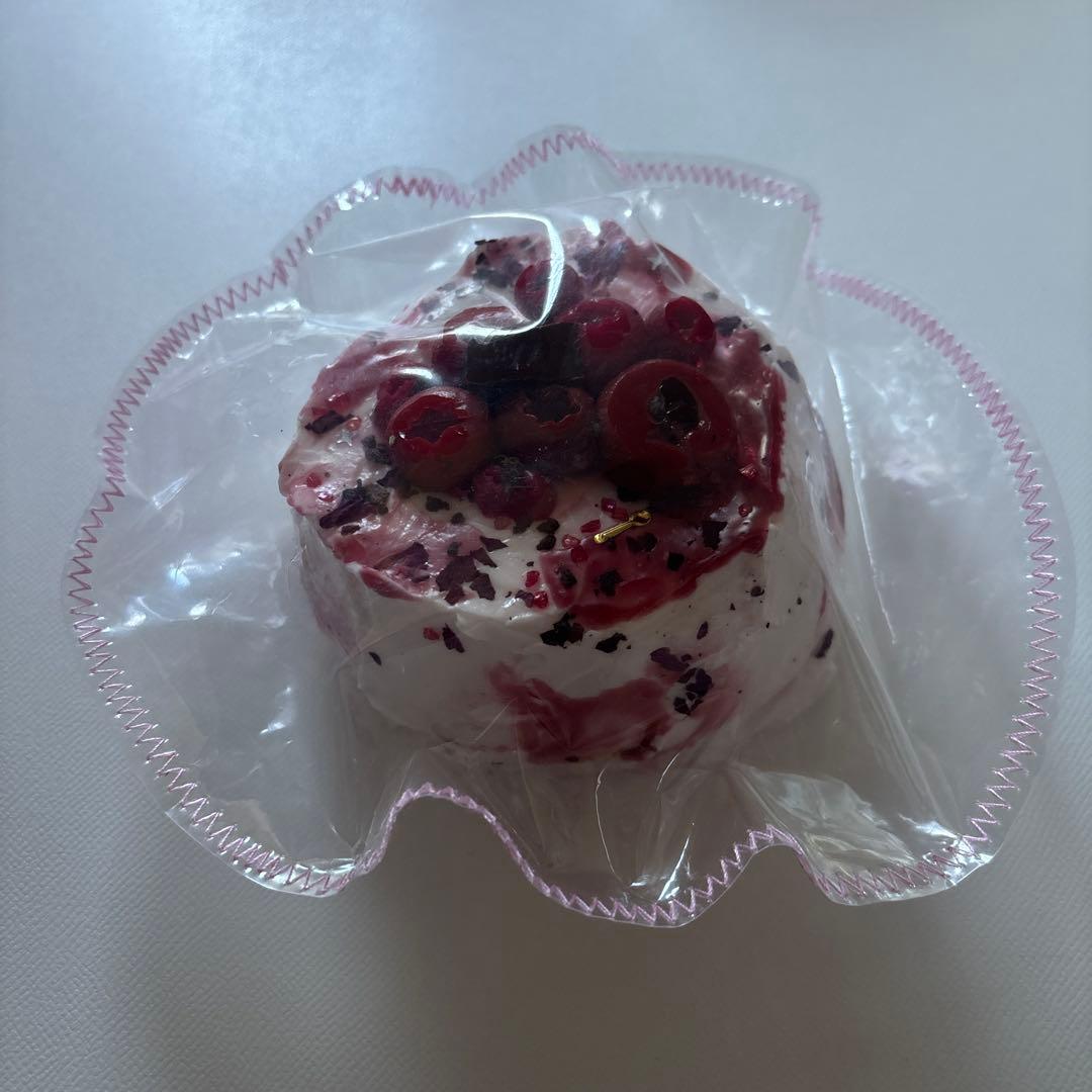 kikisquishy スクイーズ ベリーケーキ