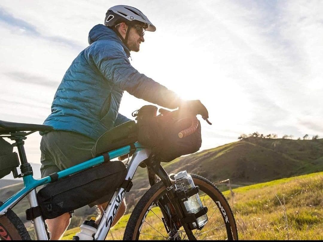 未使用新品TOPEAK ミッドローダー フレームバッグ 4.5L 黒おまけ付
