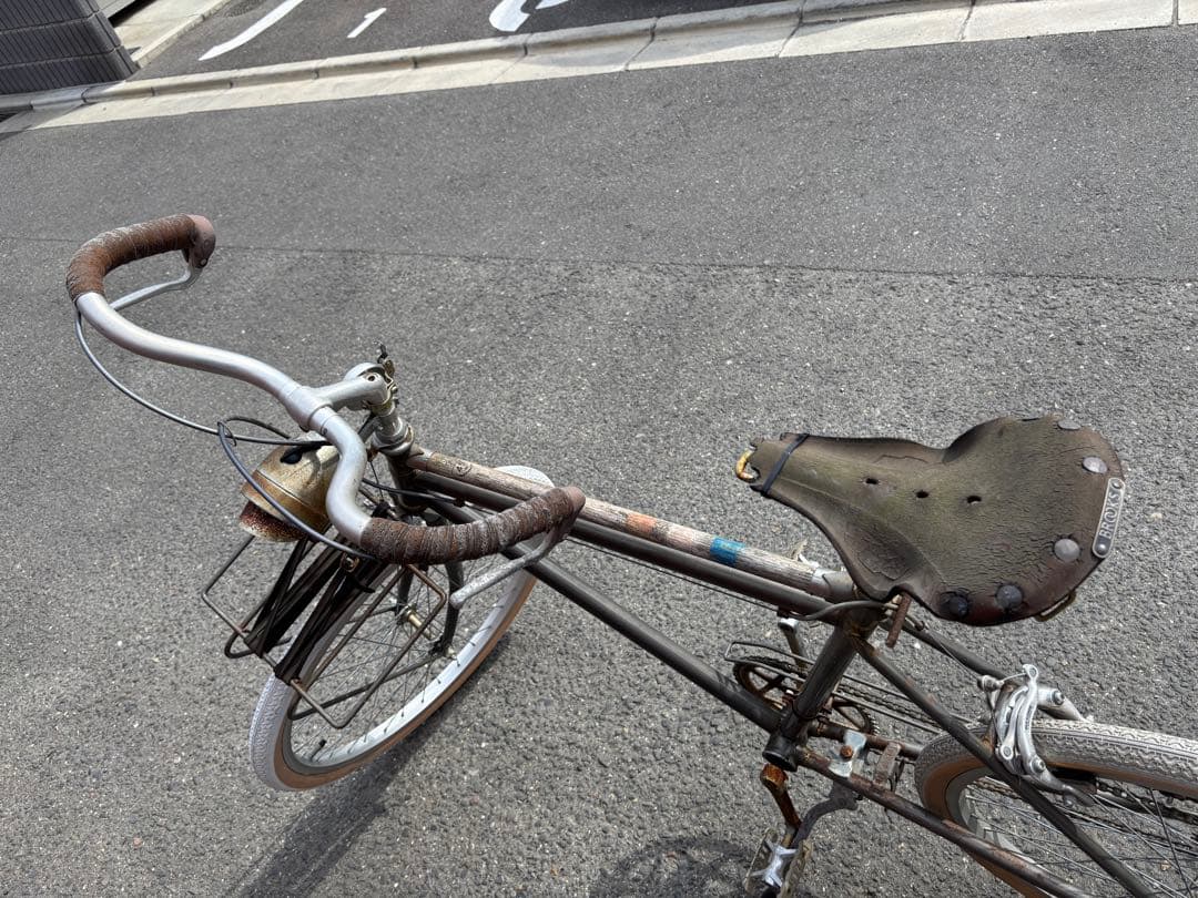 R45 レトロでヴィンテージな実用車BROOKS
