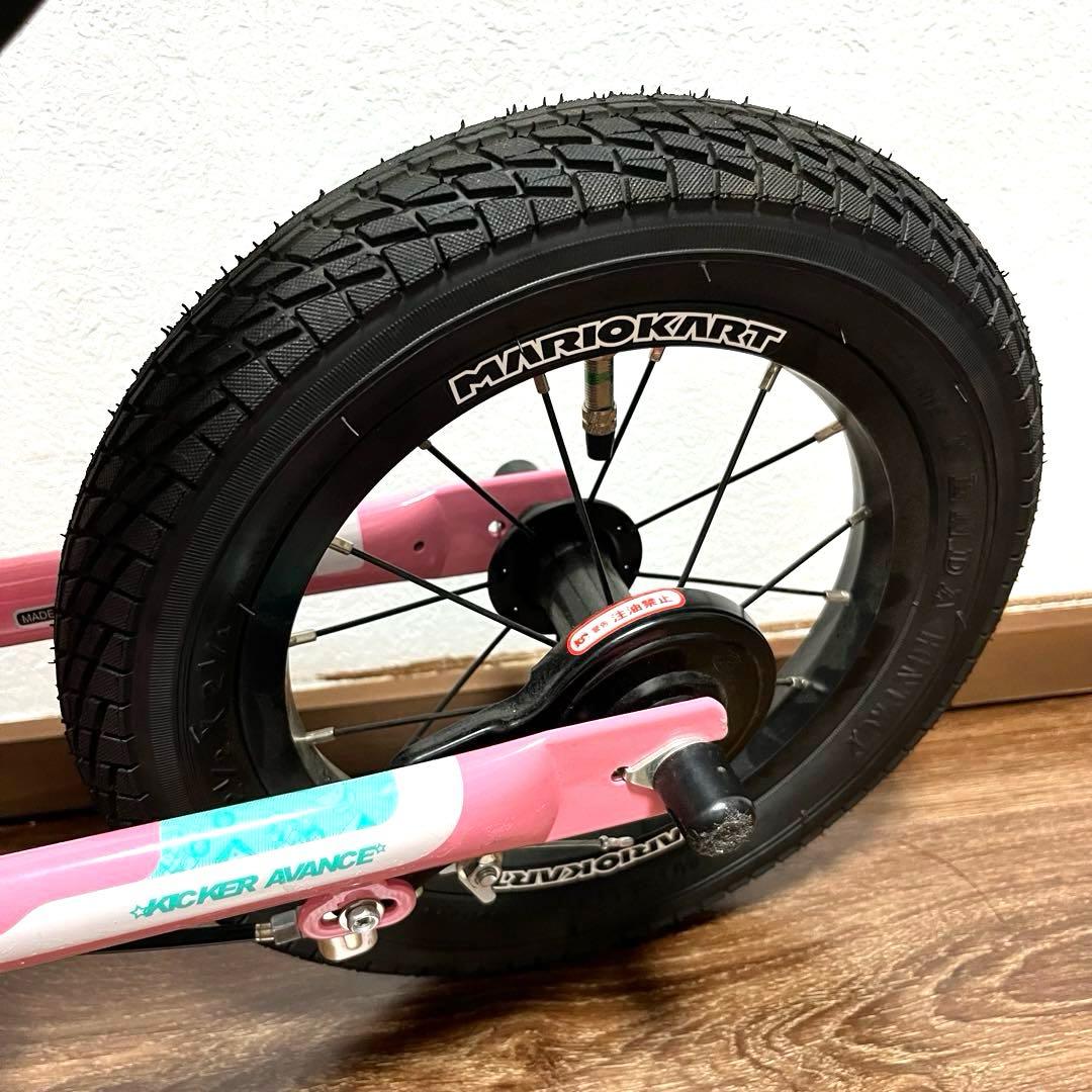 極美品 マリオカート ピーチ姫 キッカーアバンス　バランスバイク ストライダー