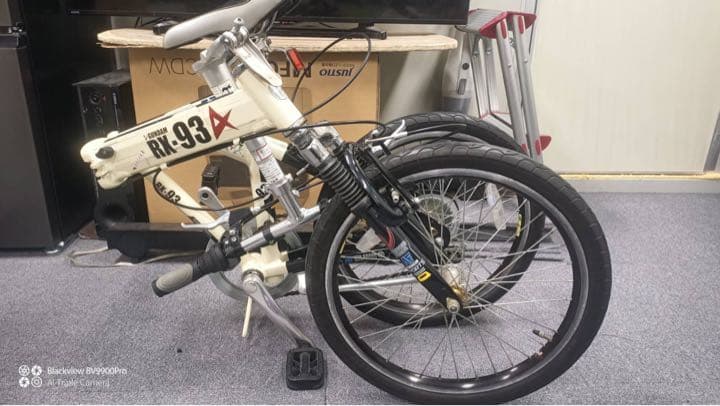 νガンダム AE-RX-93 アナハイム・エレクトロニクス　自転車