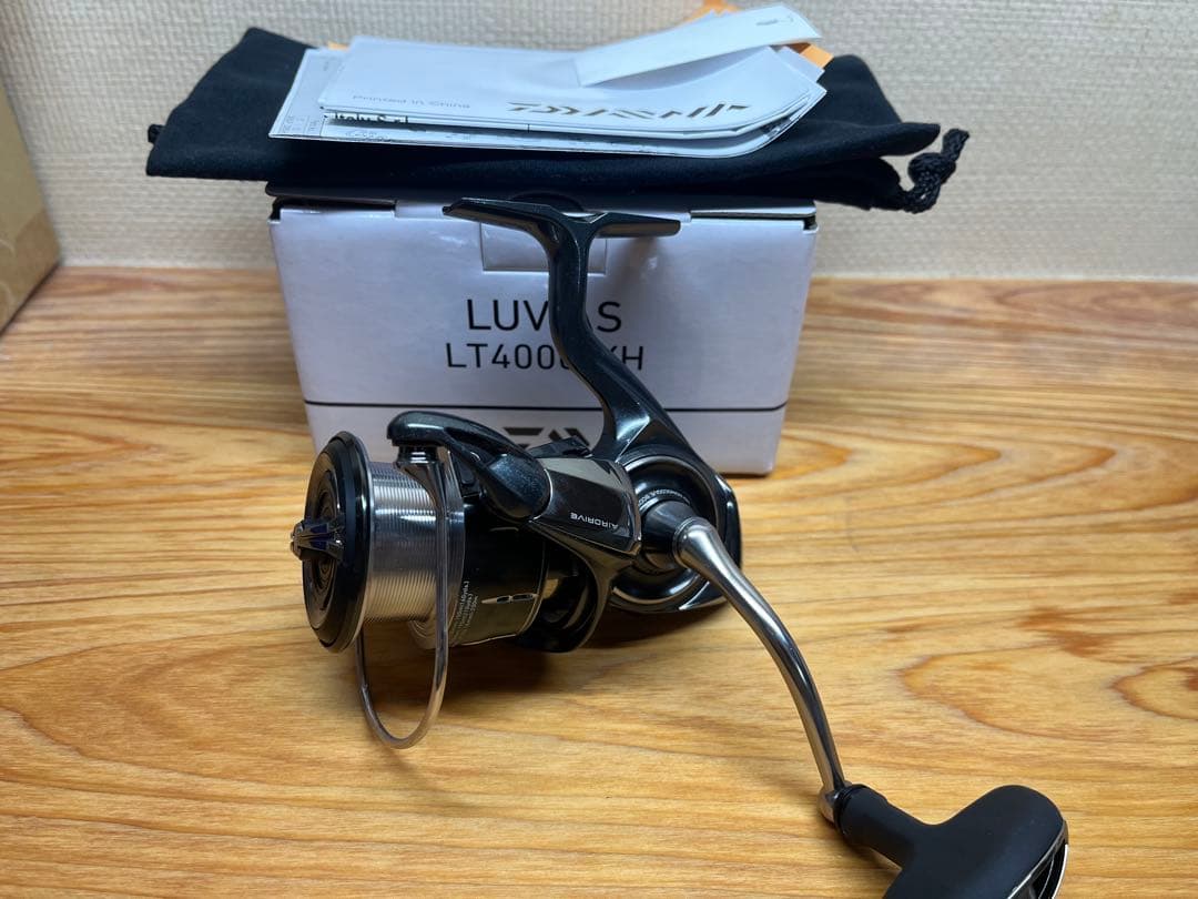 ダイワ 24ルビアス LUVIAS LT4000-XH 新品同様