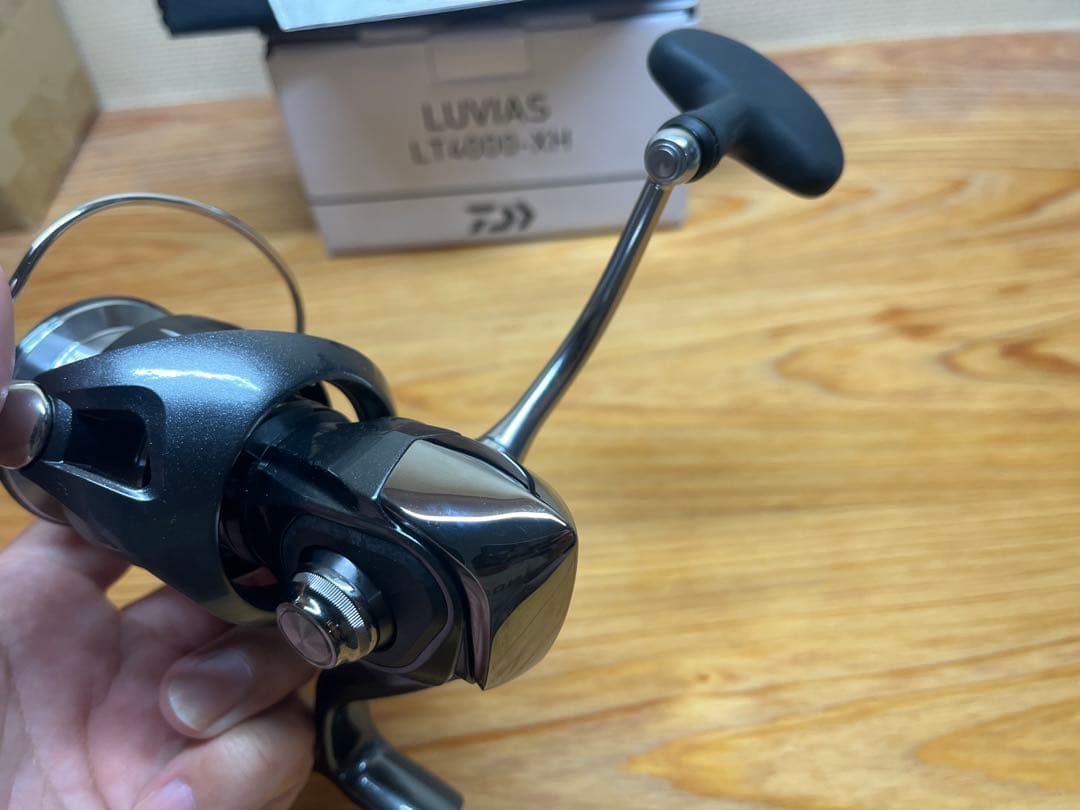 ダイワ 24ルビアス LUVIAS LT4000-XH 新品同様
