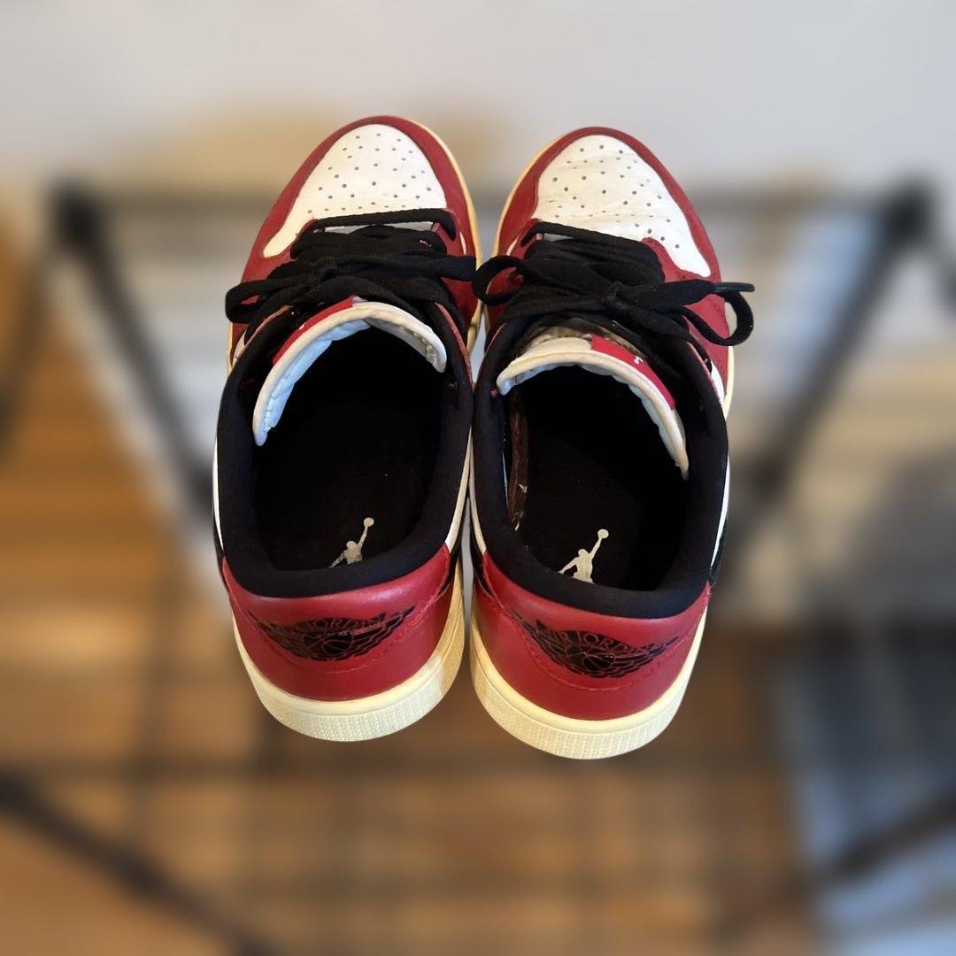 Nike Air Jordan 1 赤白黒 スニーカー