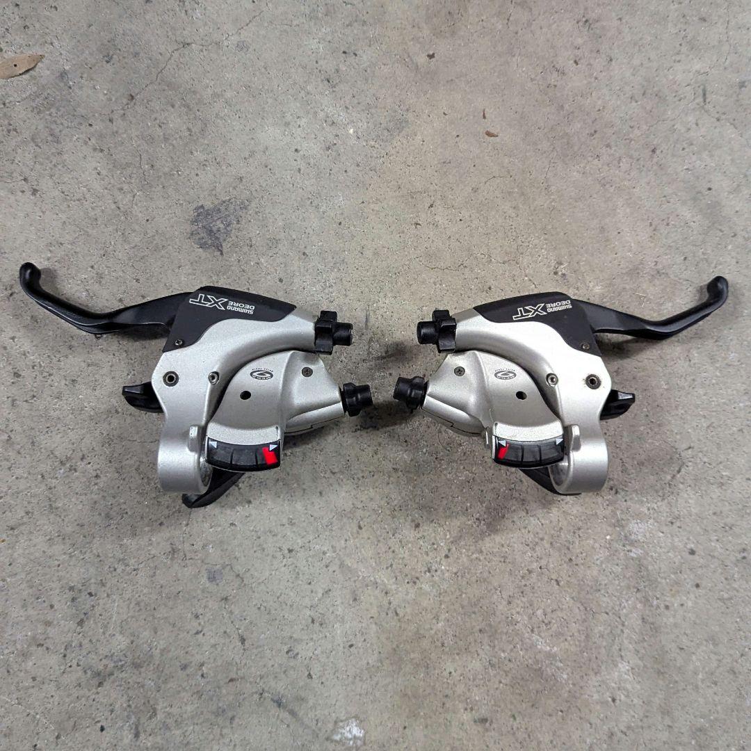 shimano DEORE XT シフターブレーキレバー 3×9 ST-M750