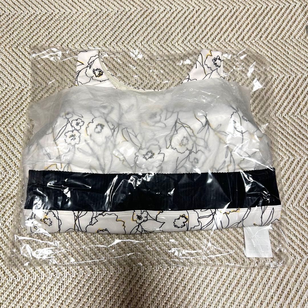 未使用　SAKURA ヨガ用タンクトップ