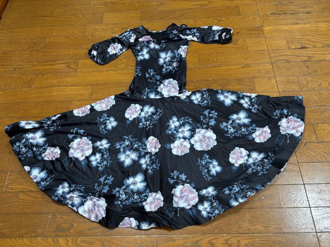 社交ダンス用 黒花柄ドレス