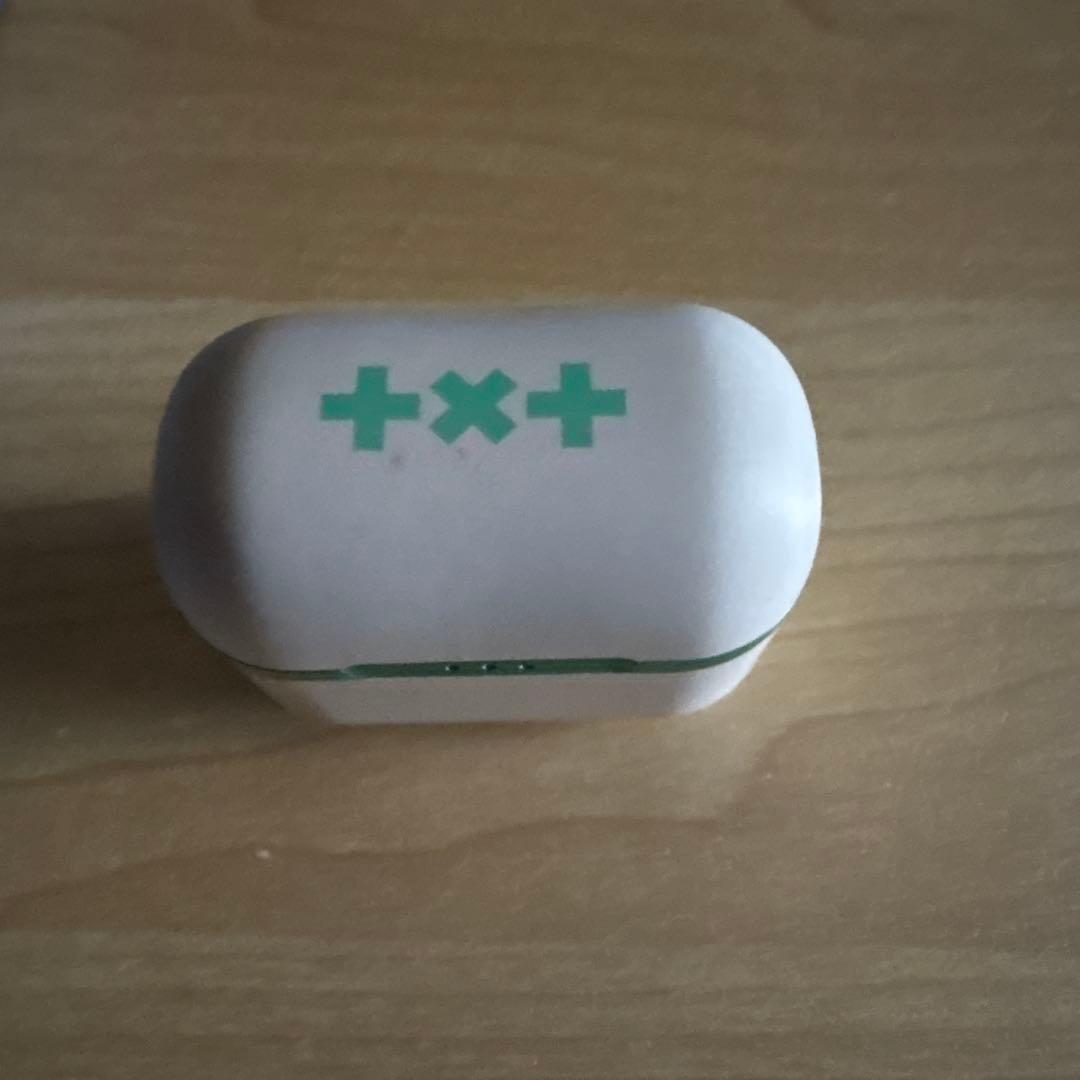 TXT ワイヤレスイヤホン ボムギュ