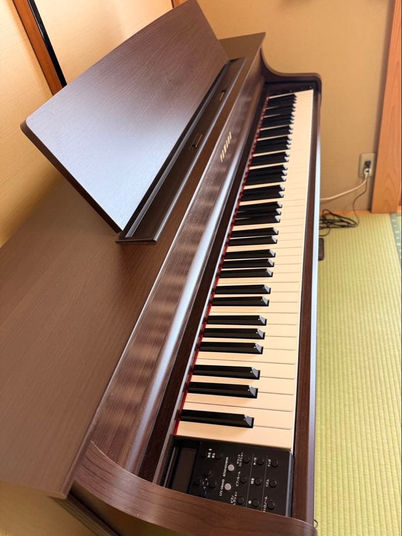 ２０２４年製　電子ピアノYAMAHA SCLP-8450