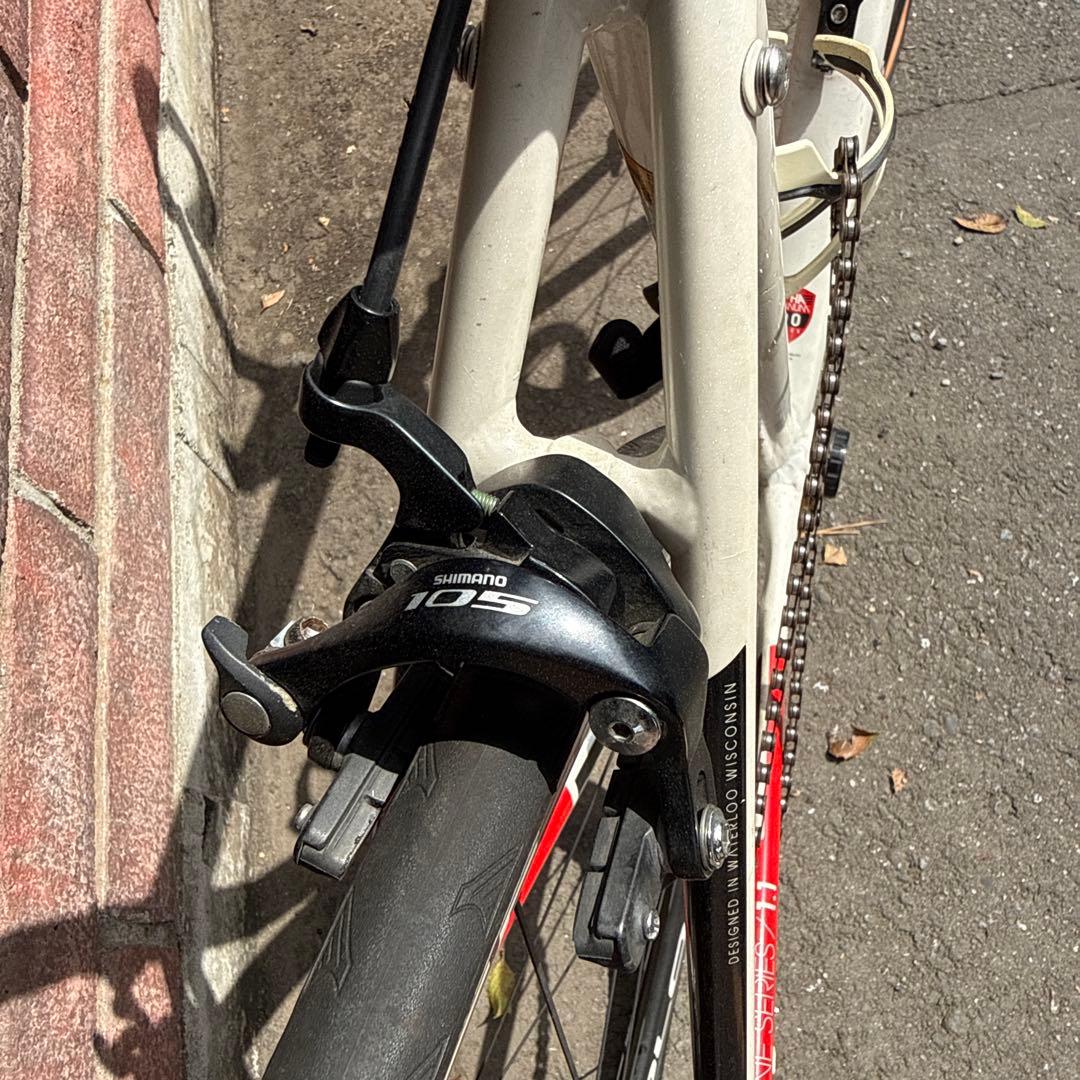 自転車本体 TREK 1.1 Campagnolo Scirocco 35mm