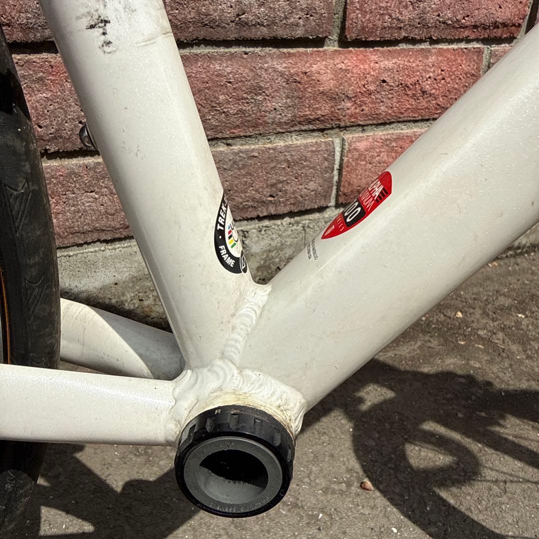 自転車本体 TREK 1.1 Campagnolo Scirocco 35mm
