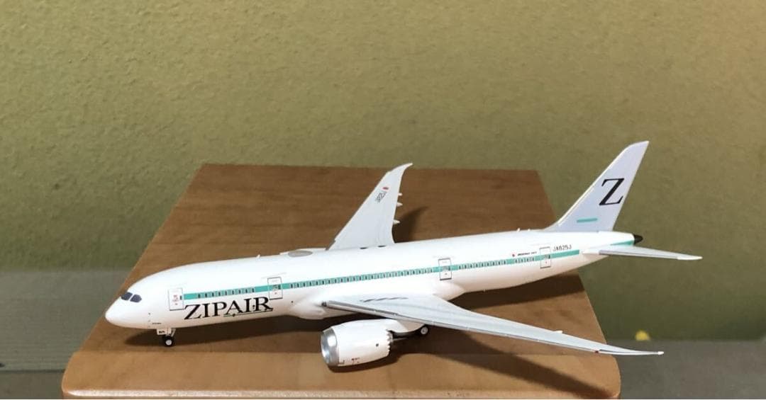 1/400　NG MODEL ZIPAIR D787-8 /JA825J