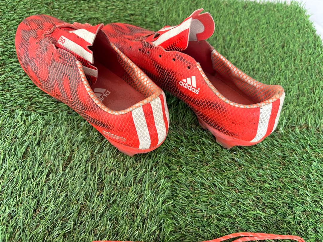 adidas アディゼロF50ソーラーレッド×ランニングホワイトサッカースパイク