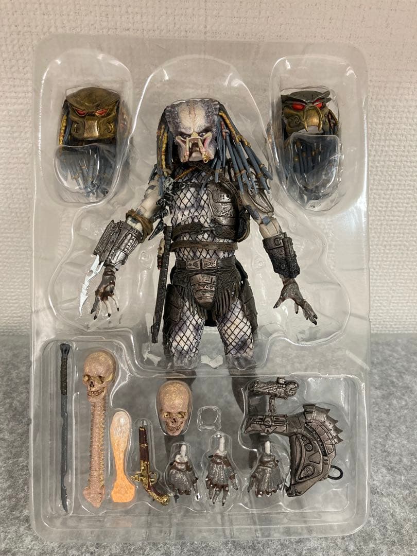 ネカ　NECA エルダー　プレデター　プレデター2