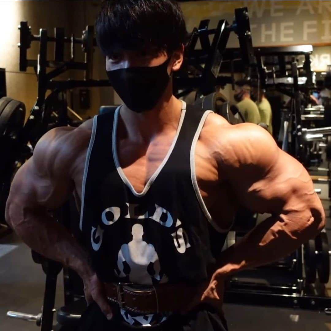 ゴールドジム タンクトップ