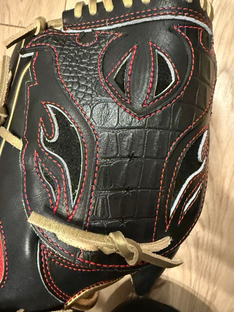 【限定仕様】ローリングス 山﨑康晃モデル 左投手用 軟式グラブ ウィザード02