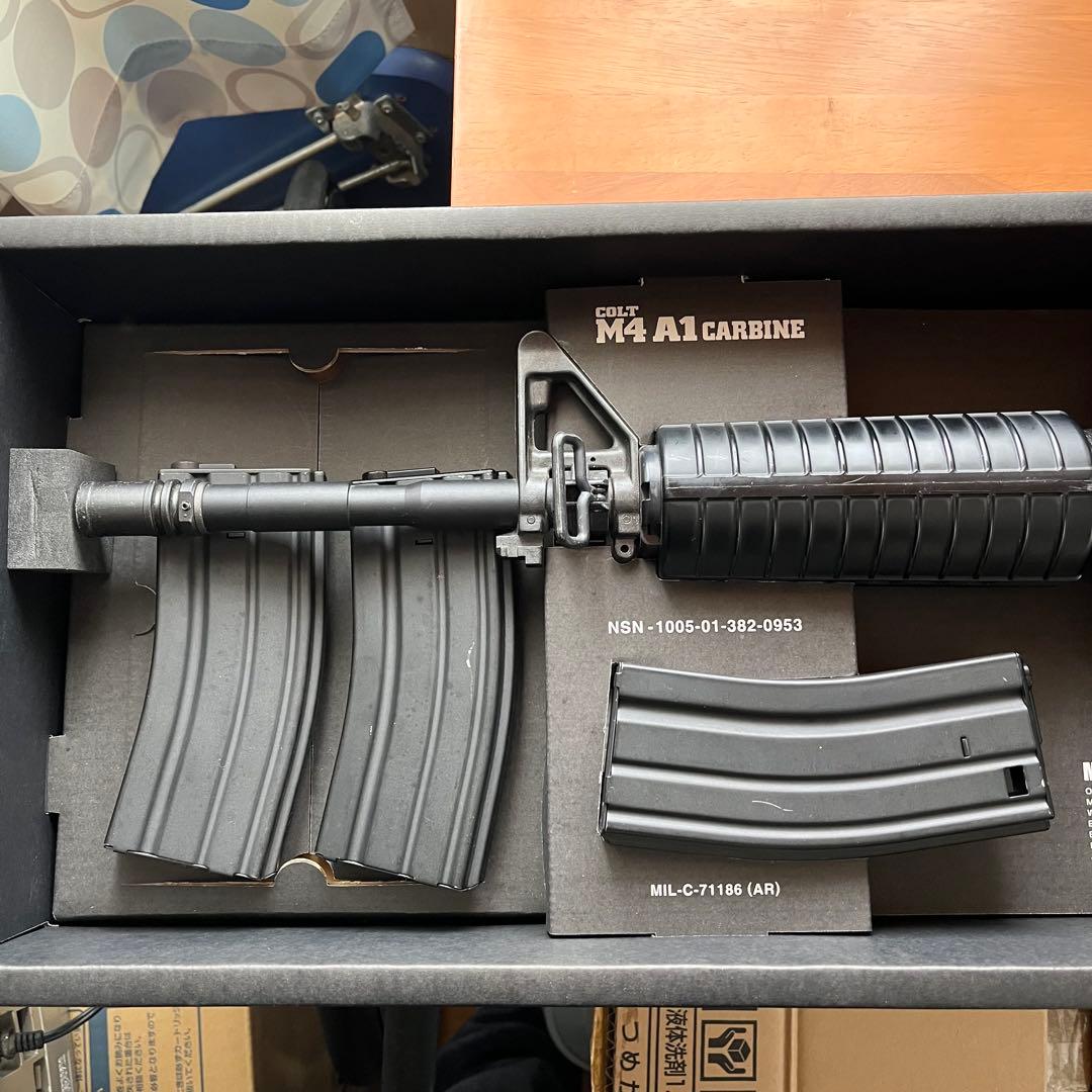 東京マルイ M4A1 CARBINE 電動ガン マガジン×2個