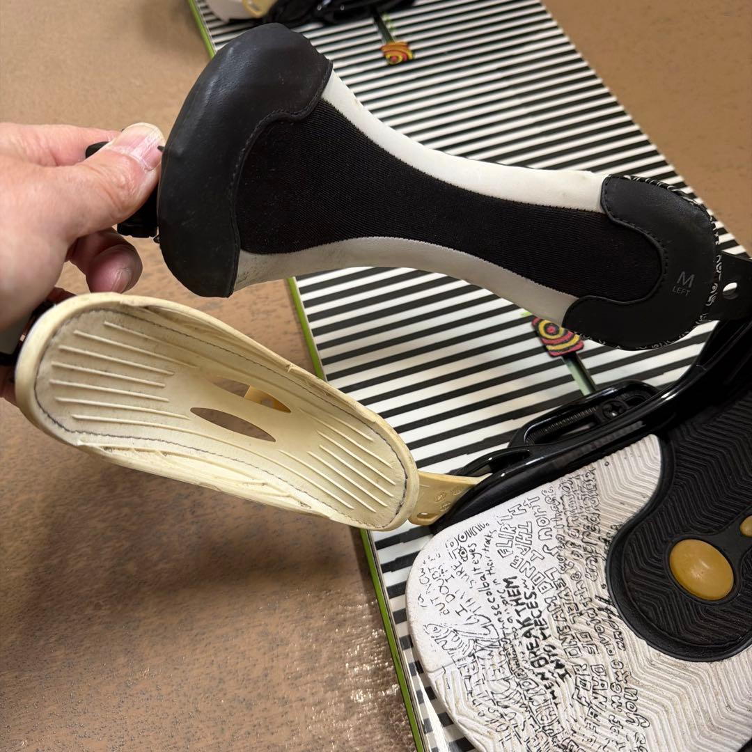 パウダーや地形をパークに！ BURTON ダブルキャンバー シャーロック 154