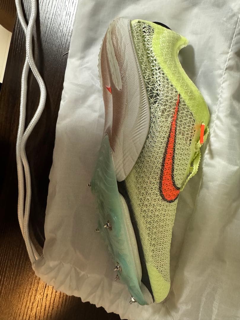 Nike スパイクシューズ イエロー/オレンジ　平行ピン付き　袋付き