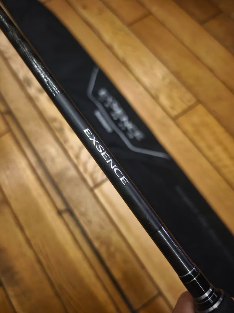 18エクスセンスジェノス 810ML