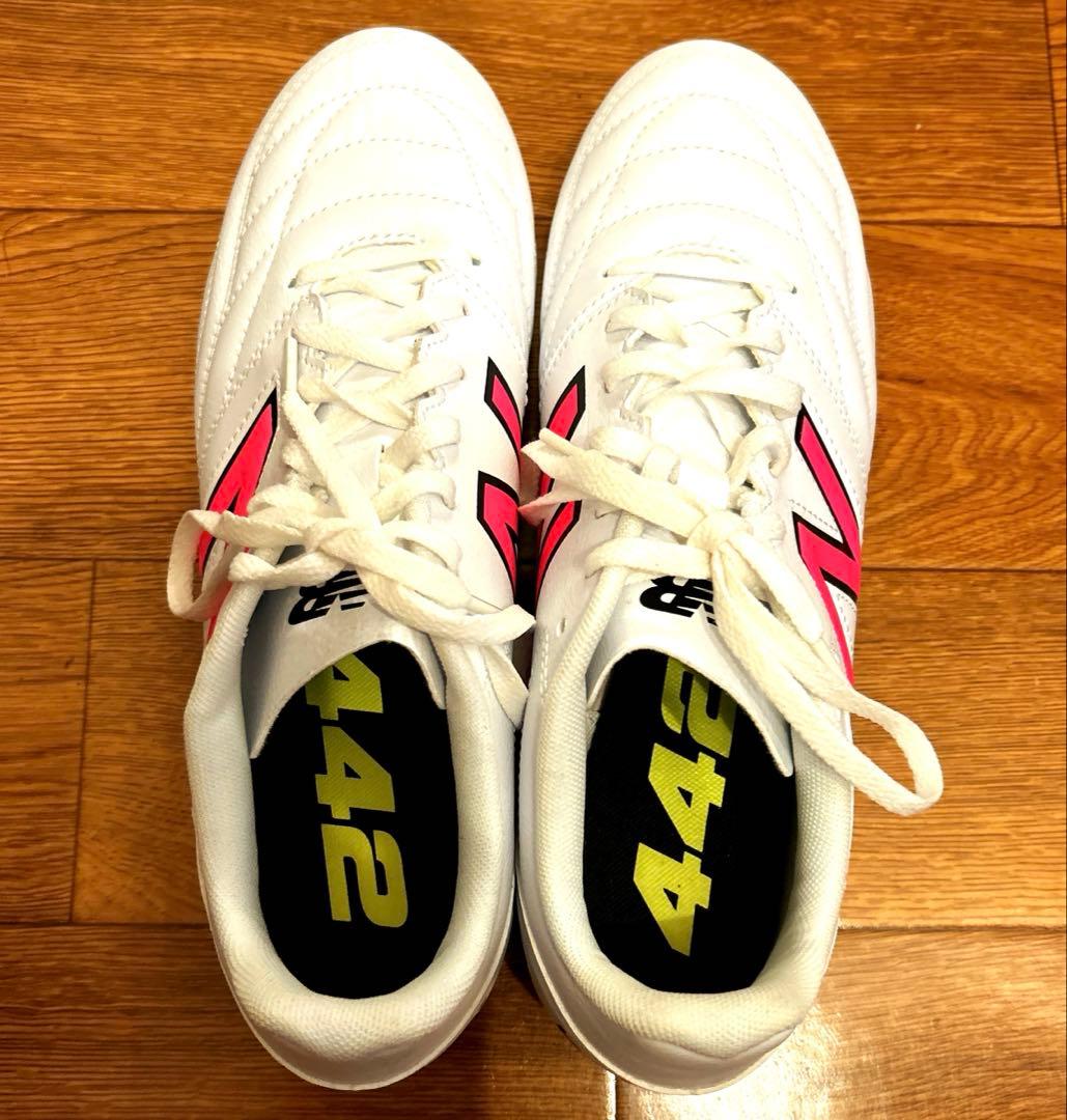 未使用NEWBALANCE/スパイクwhite・pink /26.5