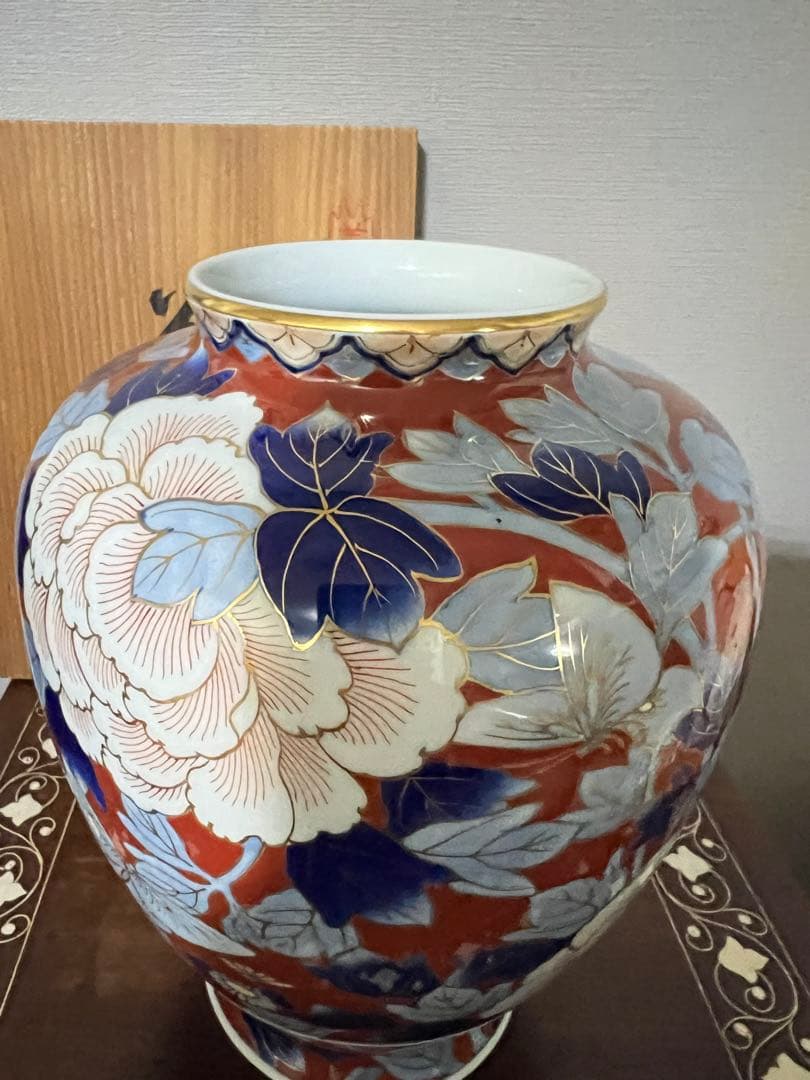 深川製磁赤絵花瓶