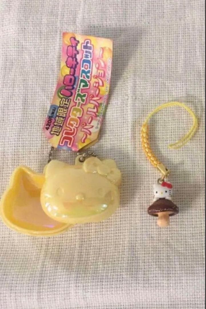 ⚠️本日限定価格⚠️⭐️激レア⭐️ご当地キティ　ハローキティ　きのこ
