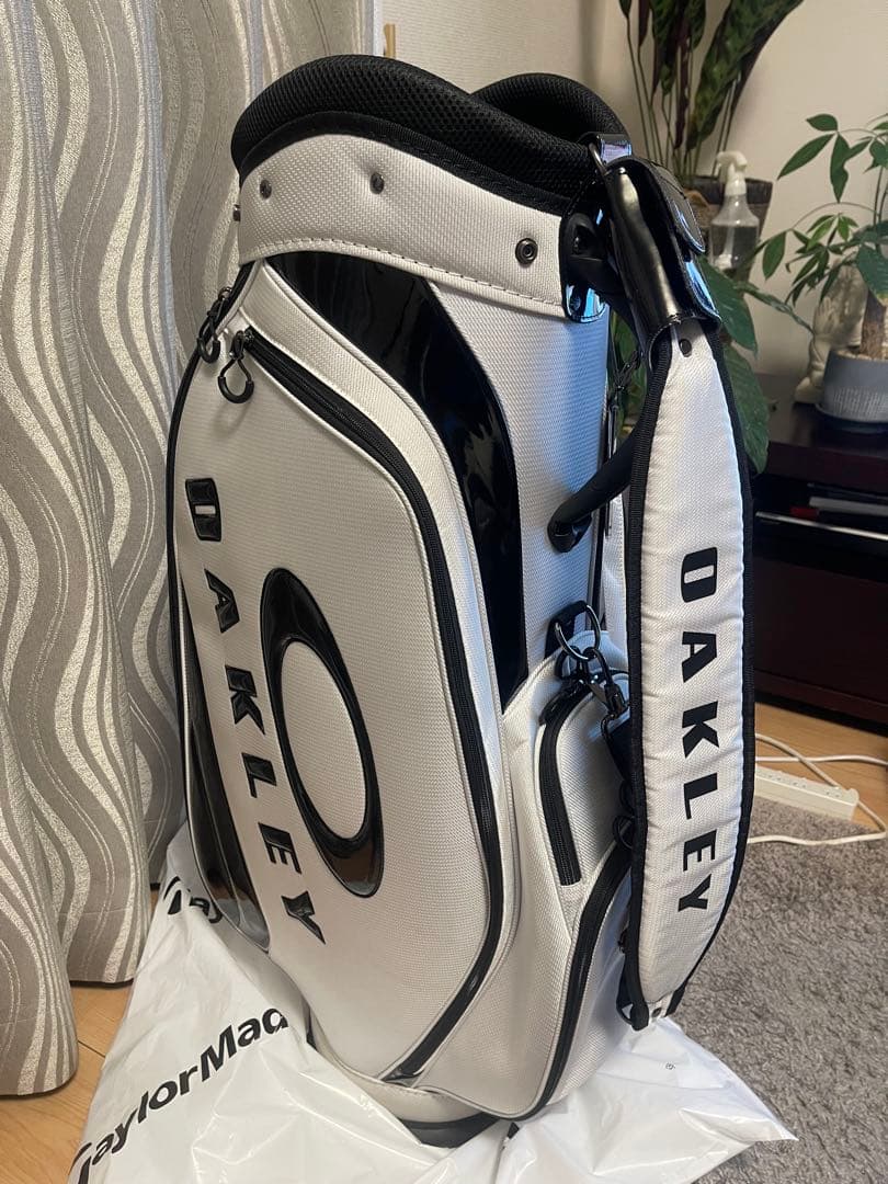 オークリー 9.5型 キャディバッグ Golf Bag 17.0 FW