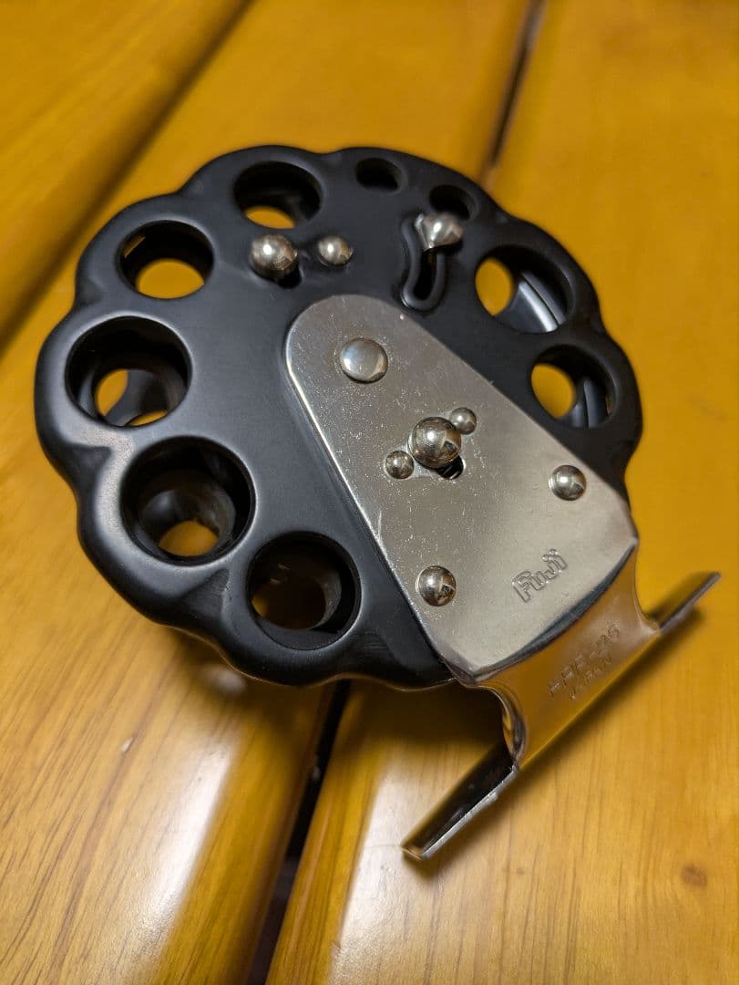 フジリール FPR25 改穴開け加工9穴シングル　 ヘチリール タイコリール