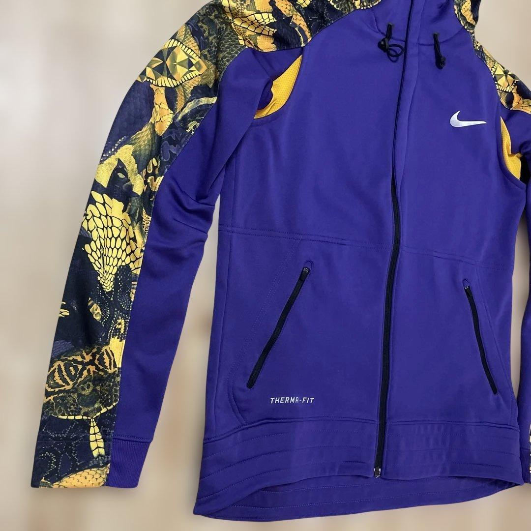 NIKE コービーブライアント パーカー　パープル