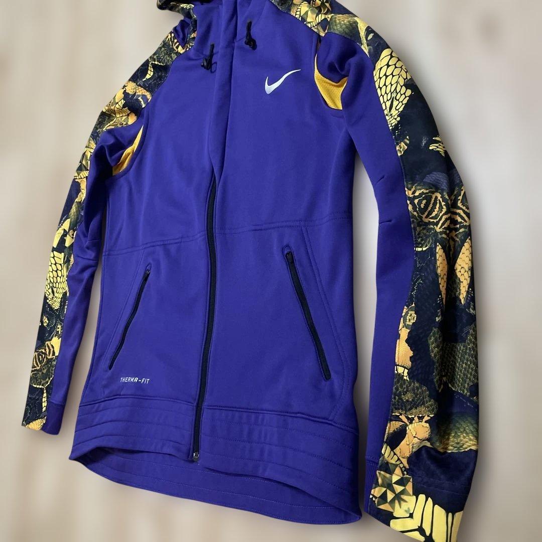 NIKE コービーブライアント パーカー　パープル