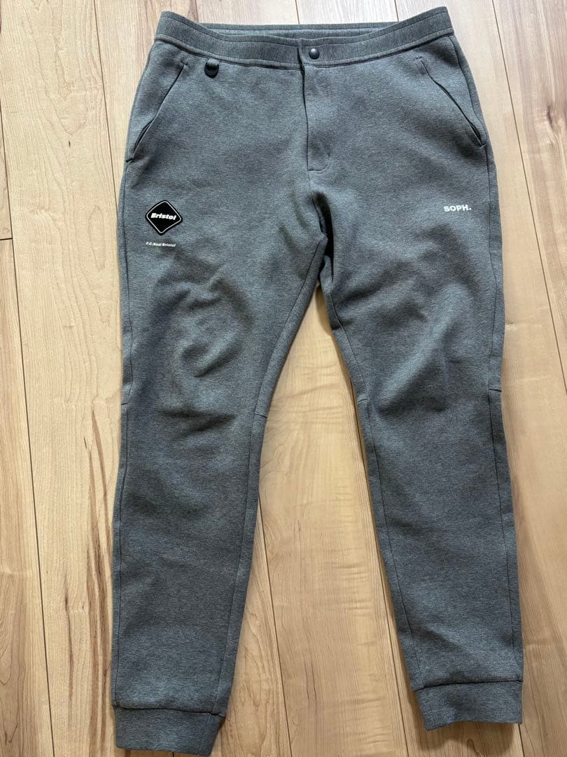 FCRB 25 A/W TECK SWET セットアップ